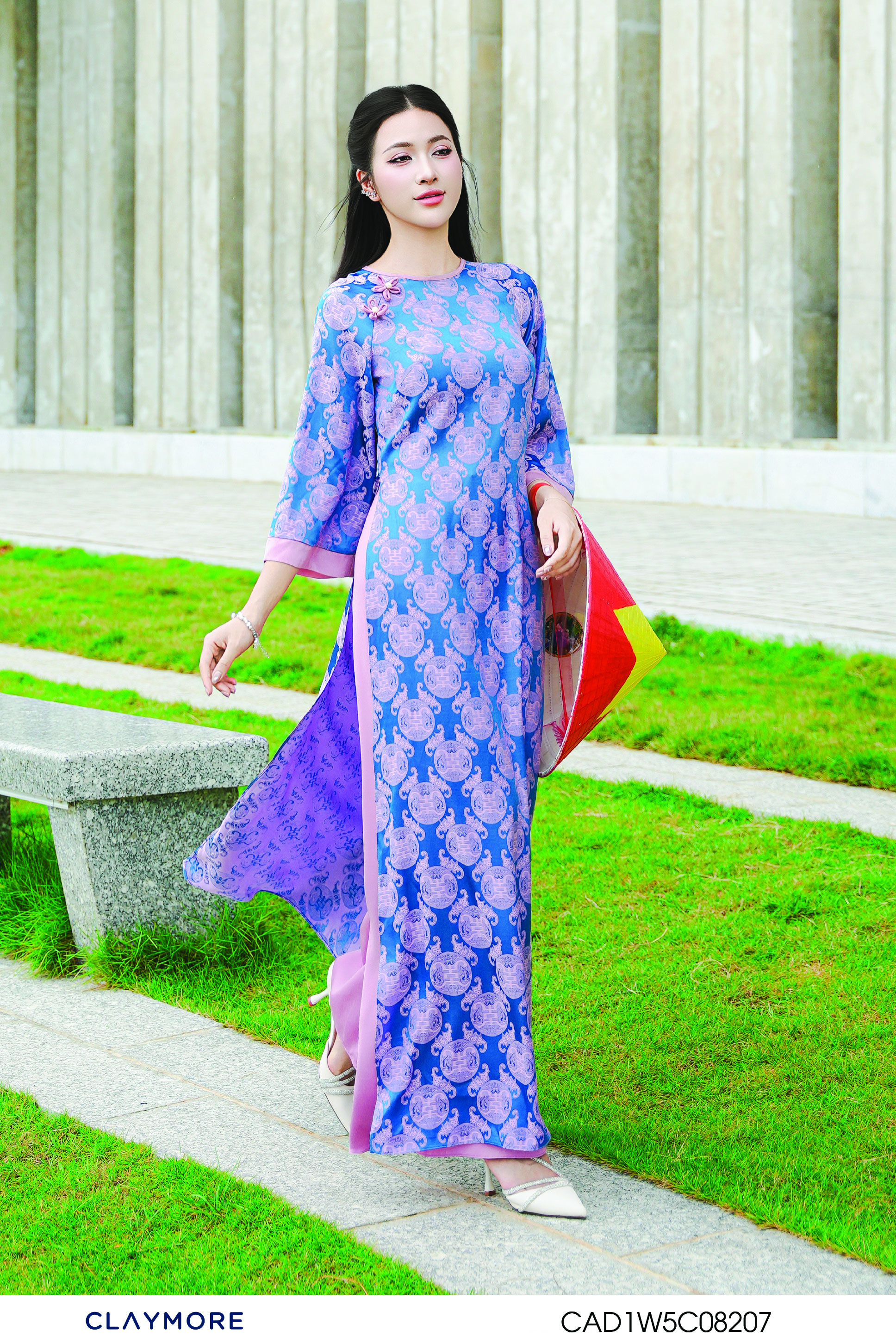 Áo dài cổ tròn dáng suông