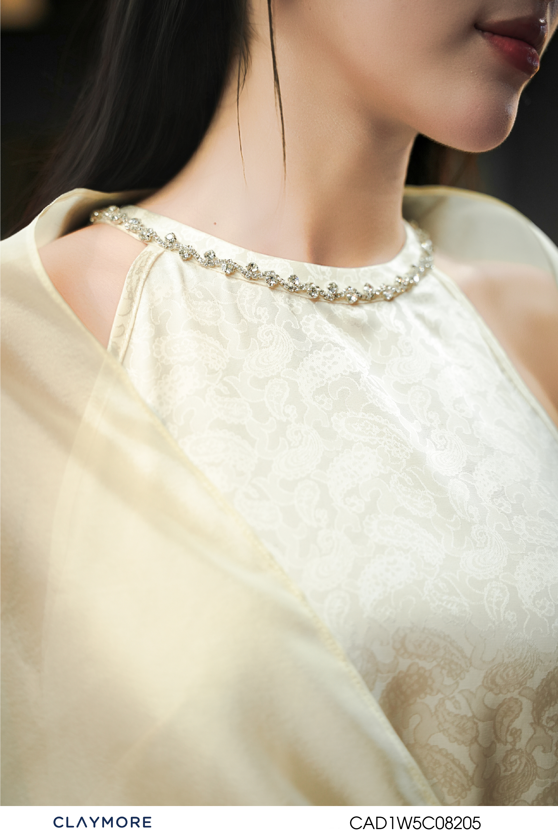Áo dài cổ yếm