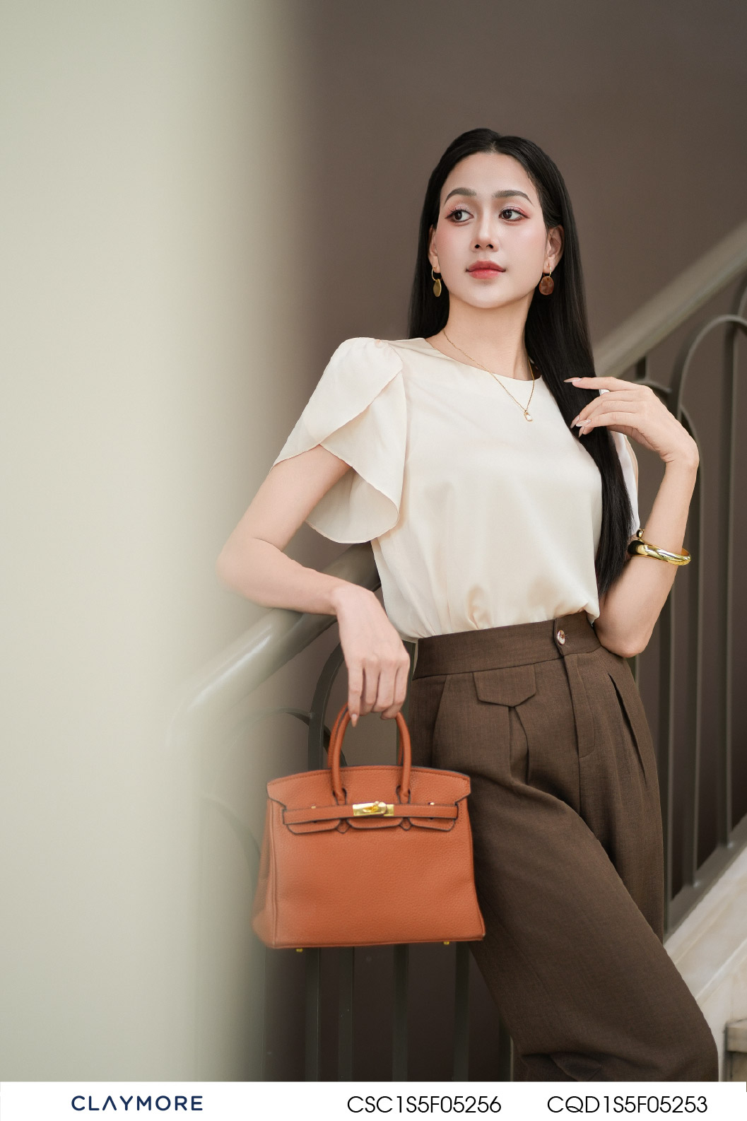 Áo lụa cổ tròn