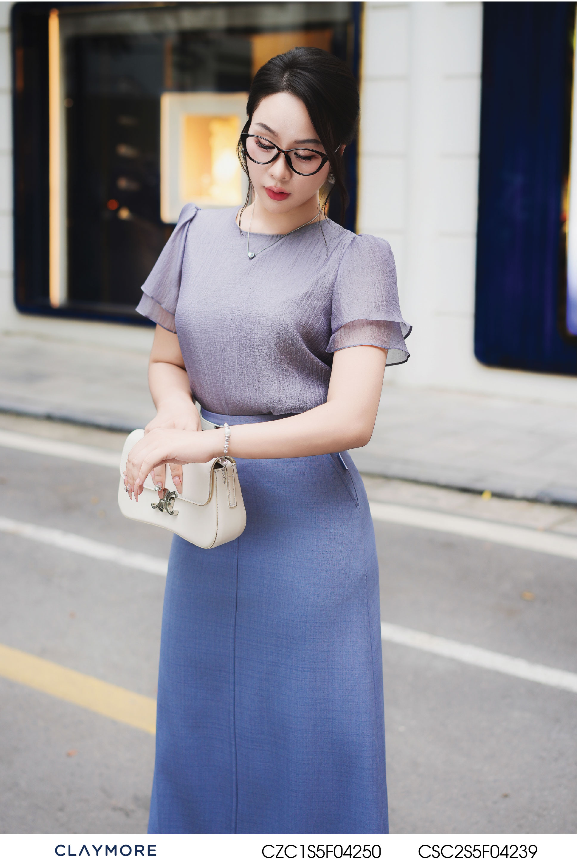 Chân váy A gân giữa