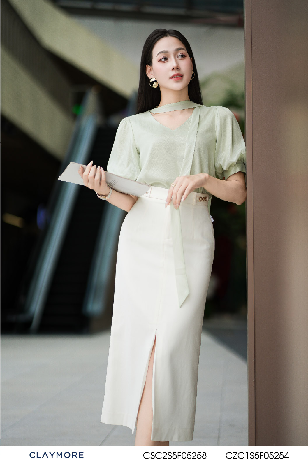 Chân váy cạp trang trí