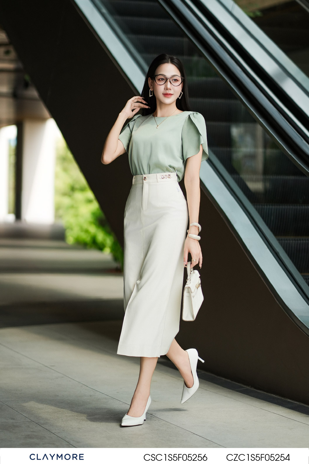 Chân váy cạp trang trí