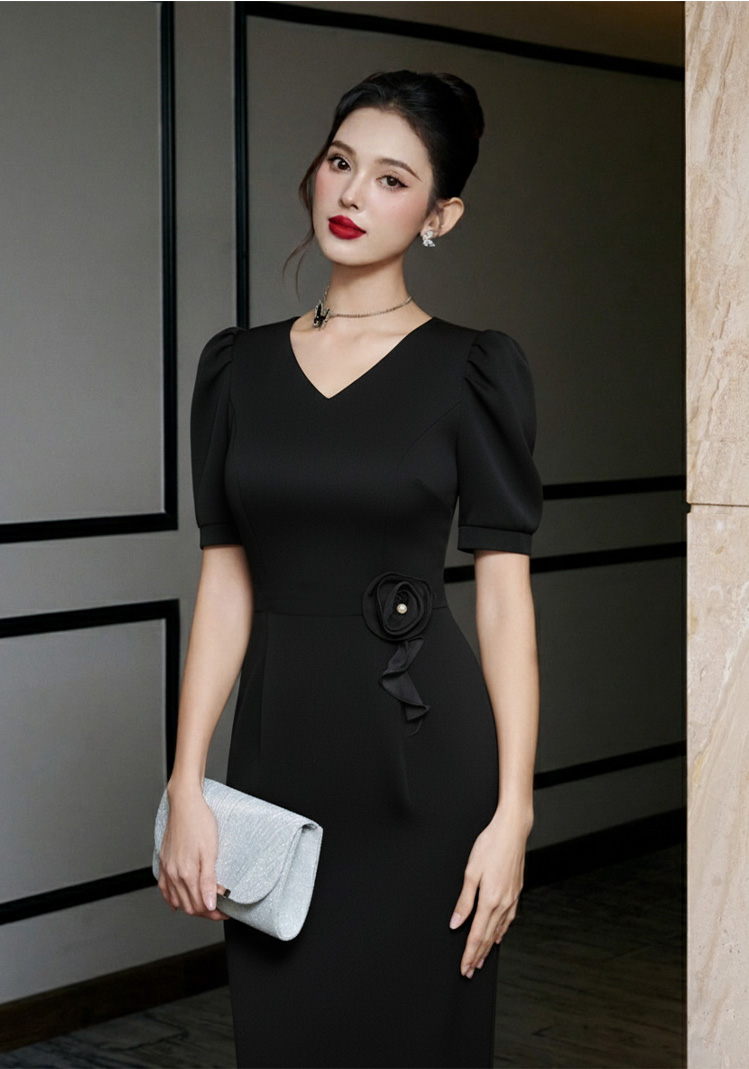Đầm cổ V cuốn hoa eo