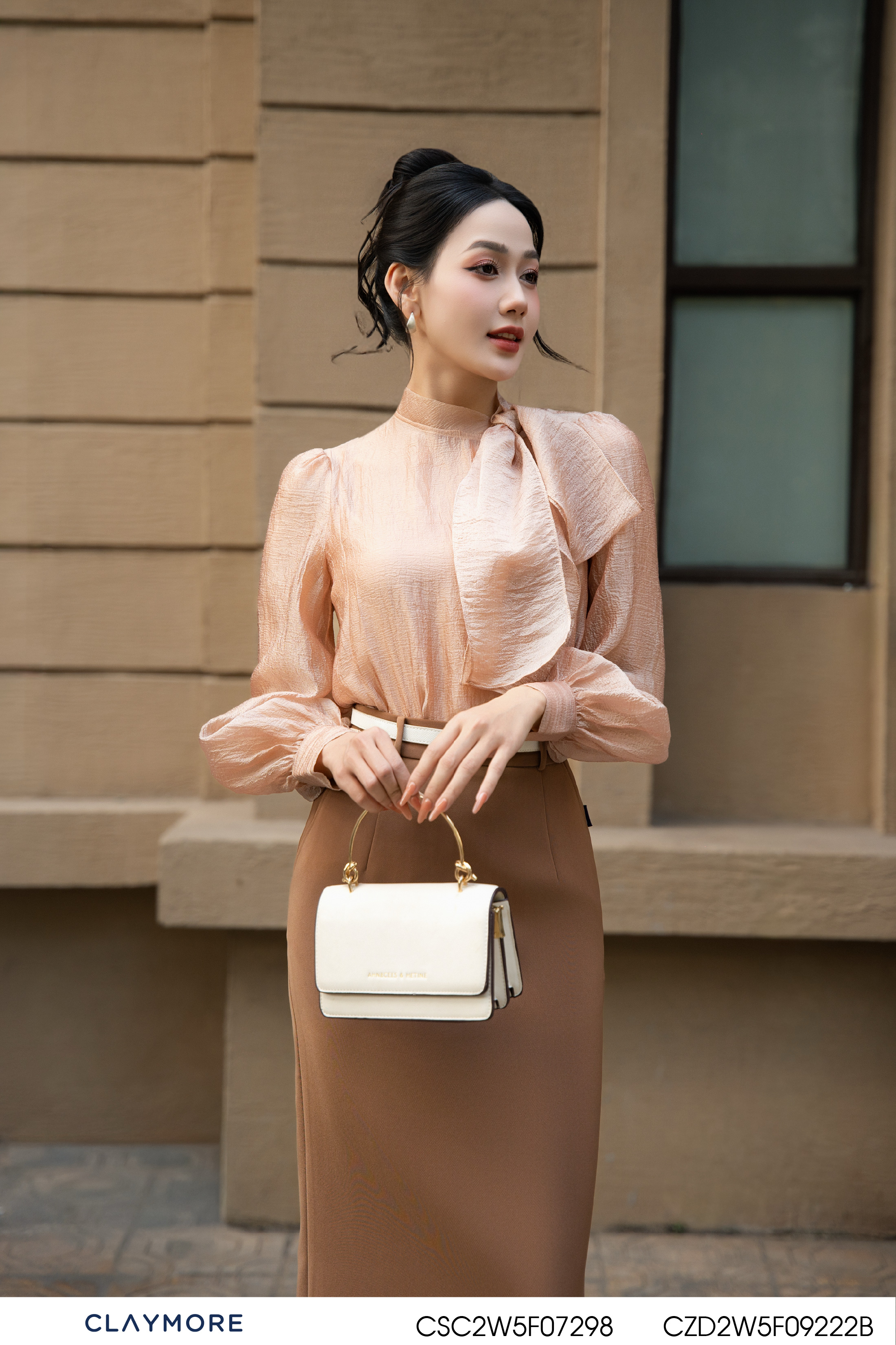 Sơ mi cổ nơ tay bồng