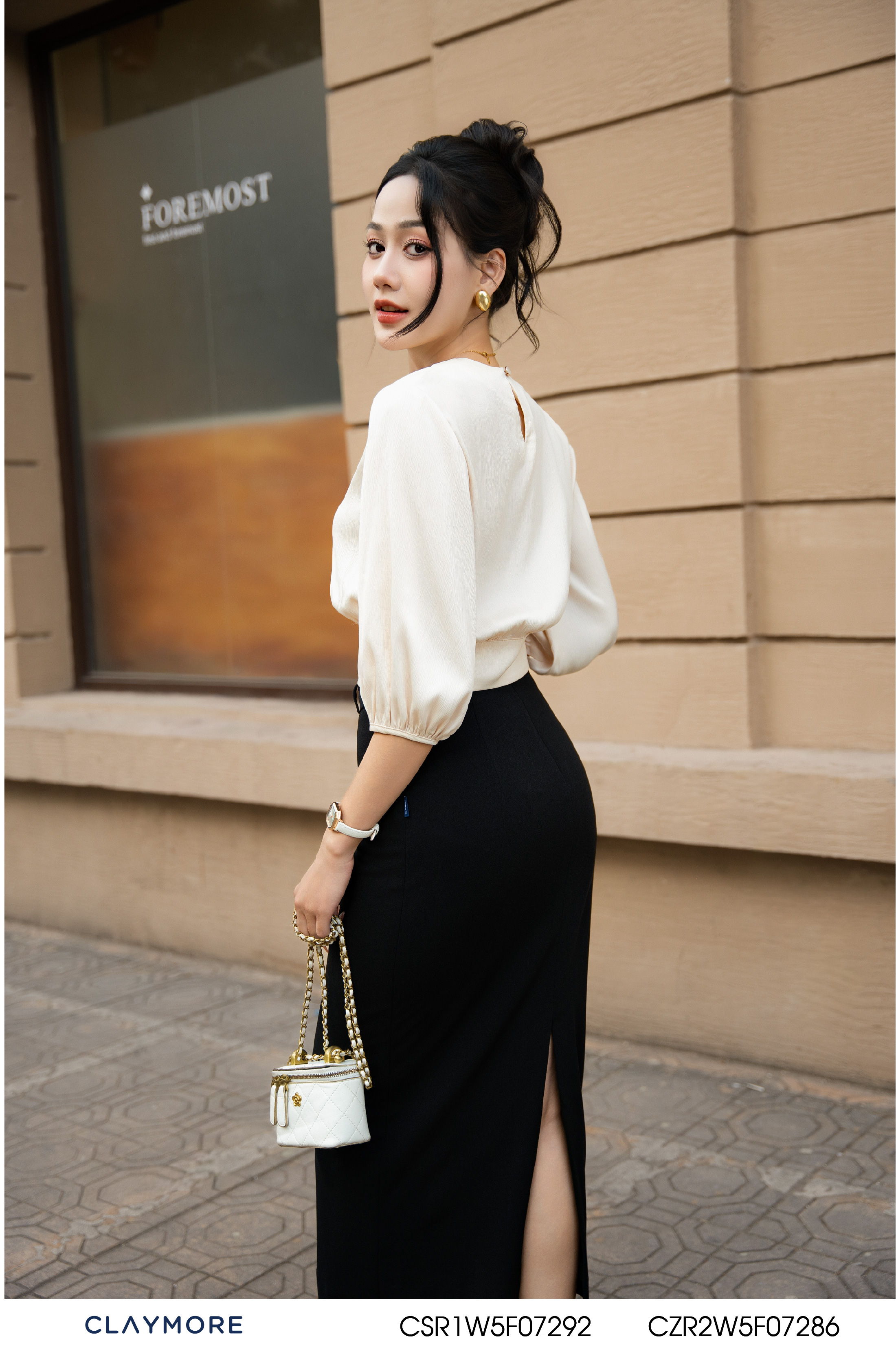 Sơ mi cổ tròn tay bồng