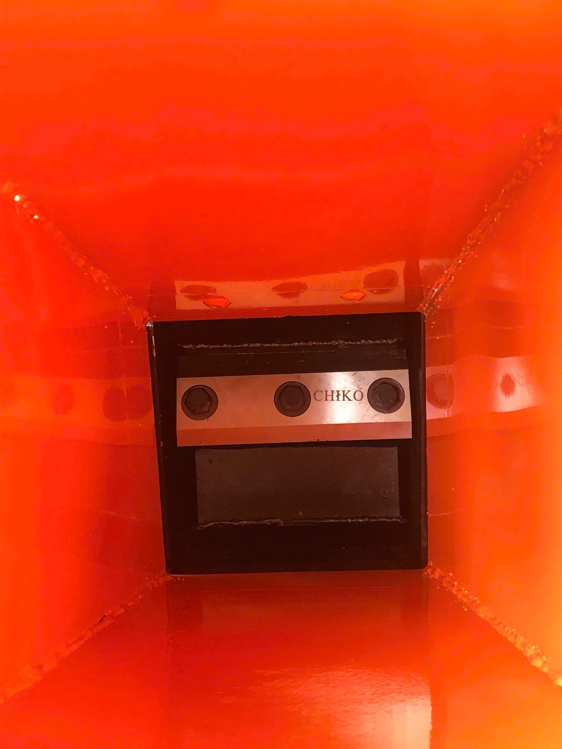 z8020932523920_c61b8ef18b0df5f980e45eabcec35f9f-removebg-preview.png