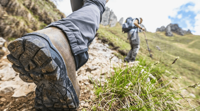 giày trekking lội nước