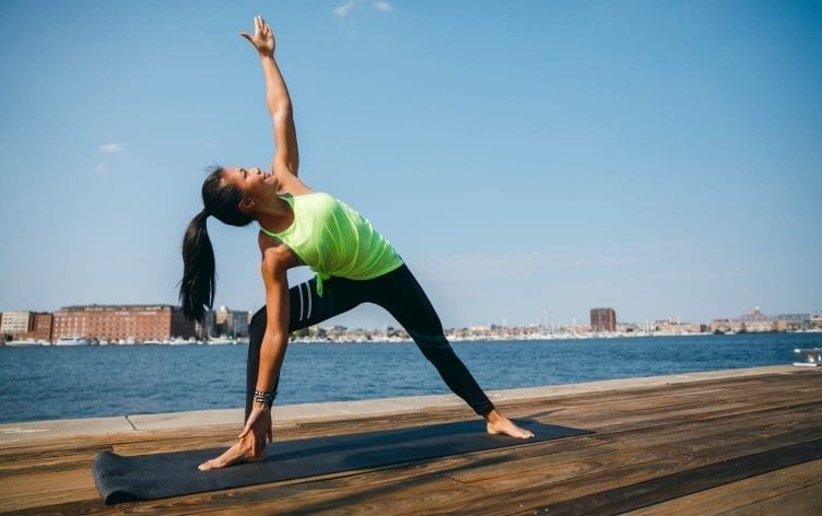 Top 19 tư thế Yoga giúp bạn trẻ mãi không già