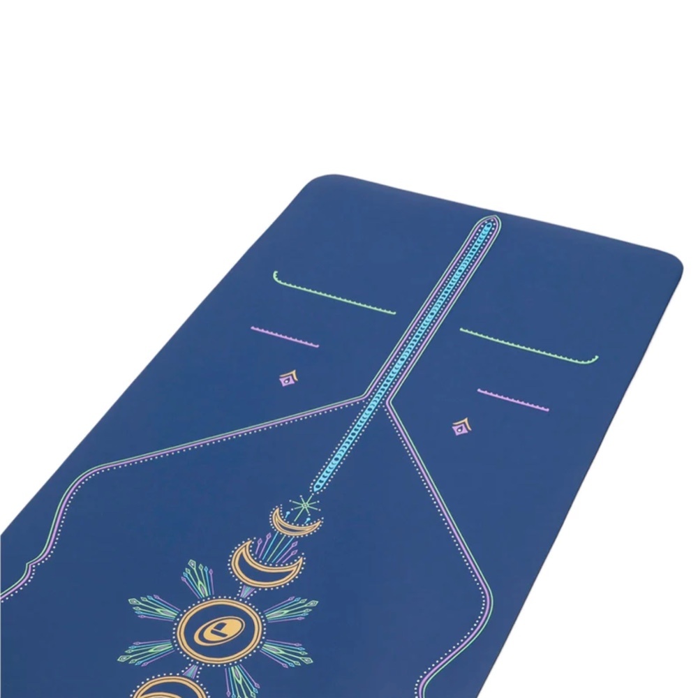 Thảm yoga định tuyến cao su tự nhiên Liforme Cosmic Moon 4.2mm - Dusk-Blue