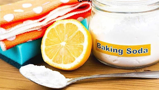 Dùng chanh và baking soda để vệ sinh dây chuyền bạc