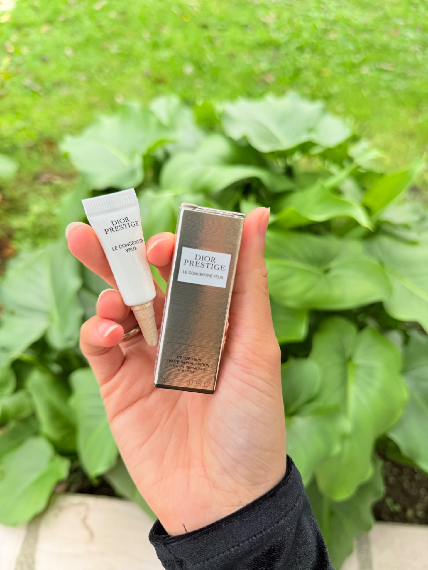 TÚYP KEM DUONG DA VÙNG MẮT PRESTIGE DIOR 3ml