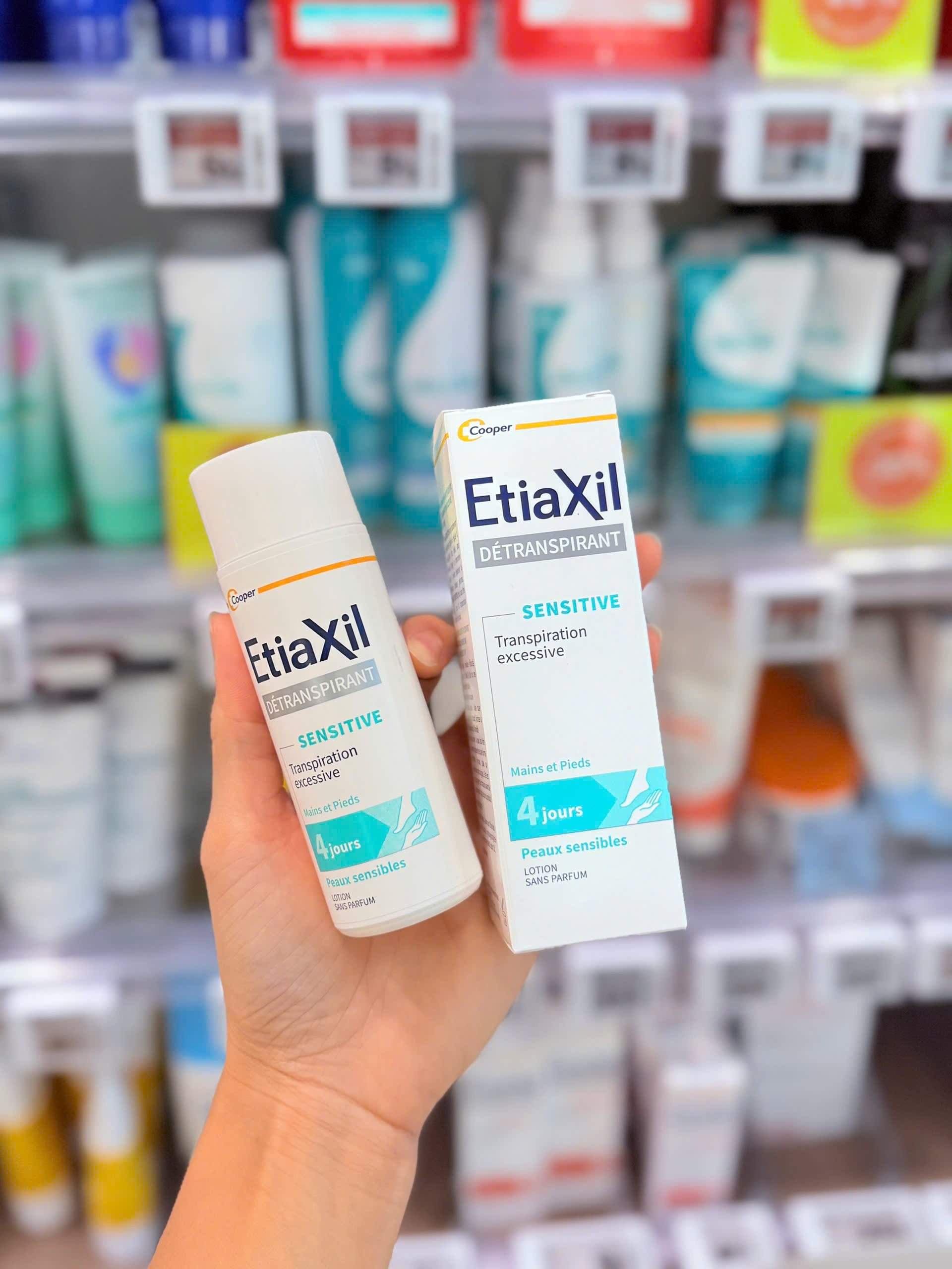 Chai lăn ETIAXIL đặt trị khử mùi và mồ hôi 100ml