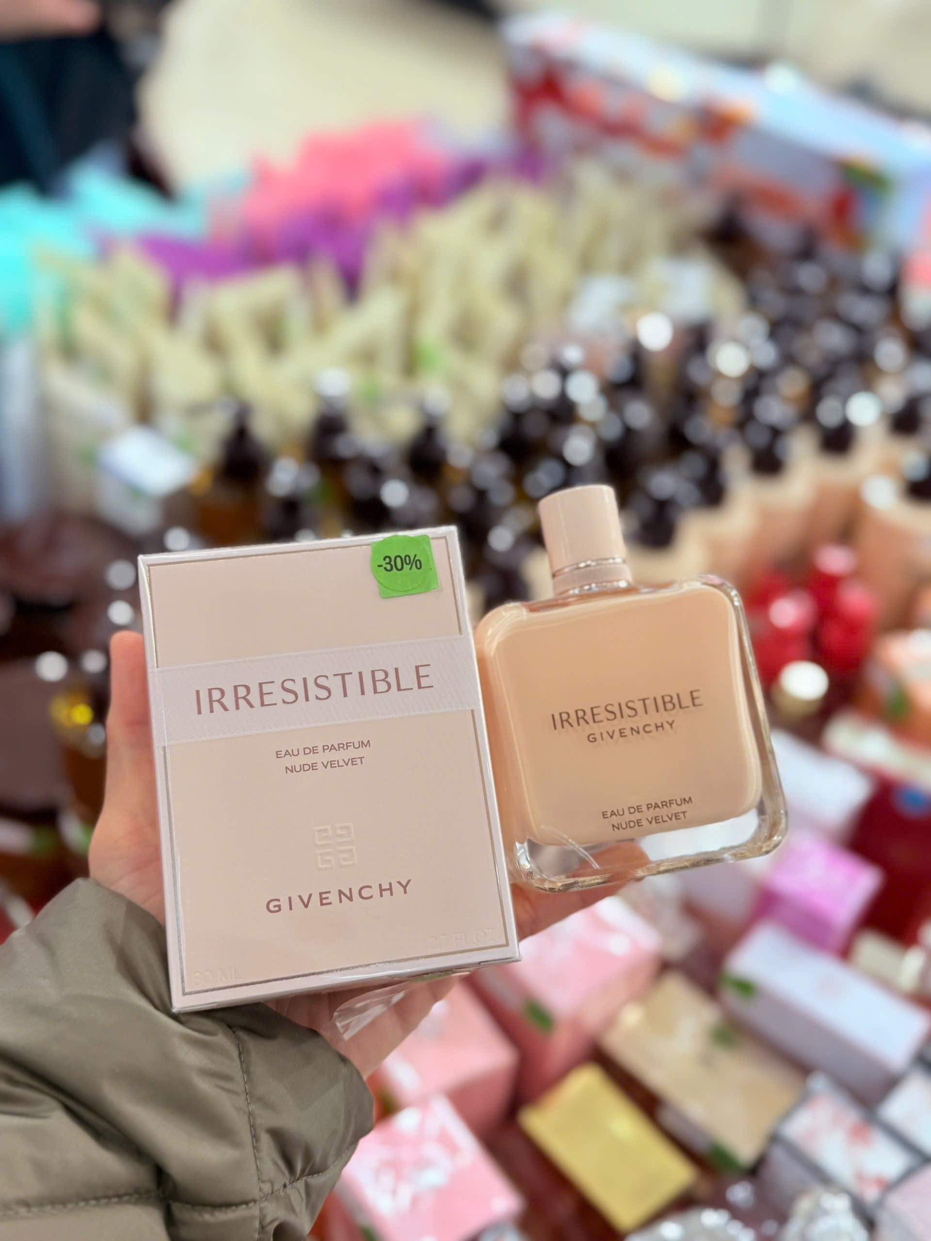 Nước hoa IRRESISTIBLE GIVENCHY eau de parfum nude velvet 80ml