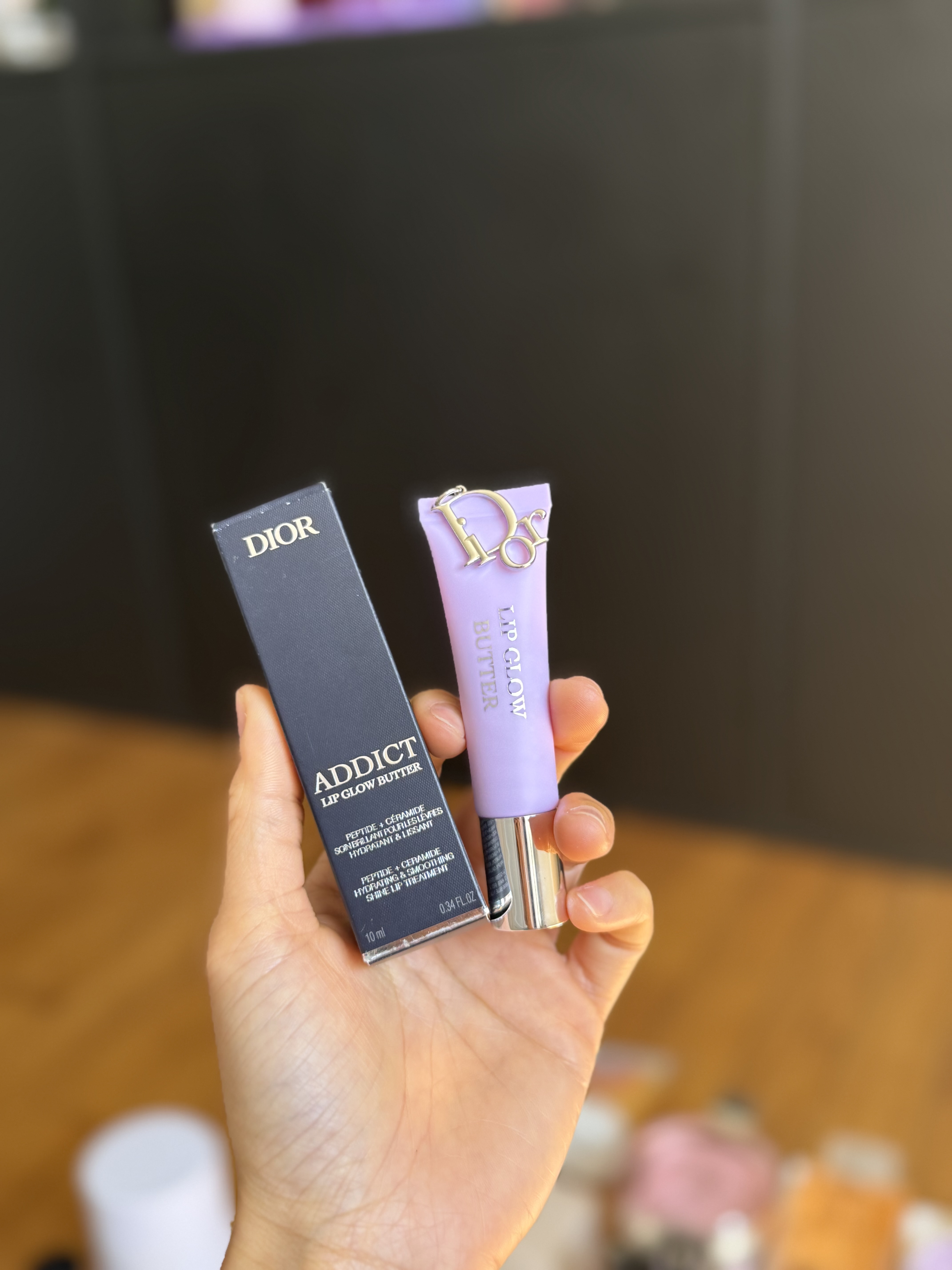 TUÝP GEL DƯỠNG MÔI ADDICT LIP GLOW BUTTER màu 102