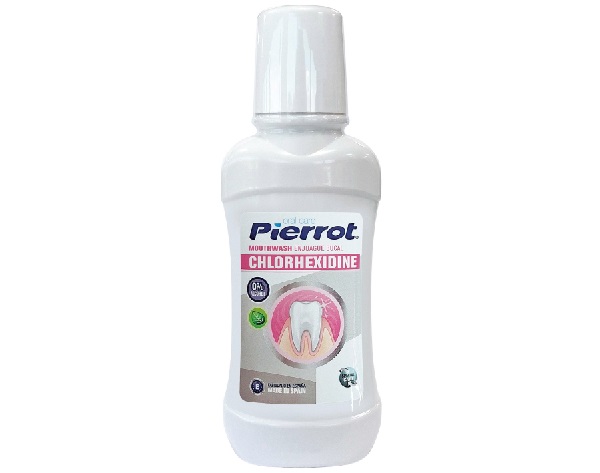Nuoc-suc-mieng-Pierrot-Chlorhexidine-khang-khuan-250ML-2.jpg?v=1778496011