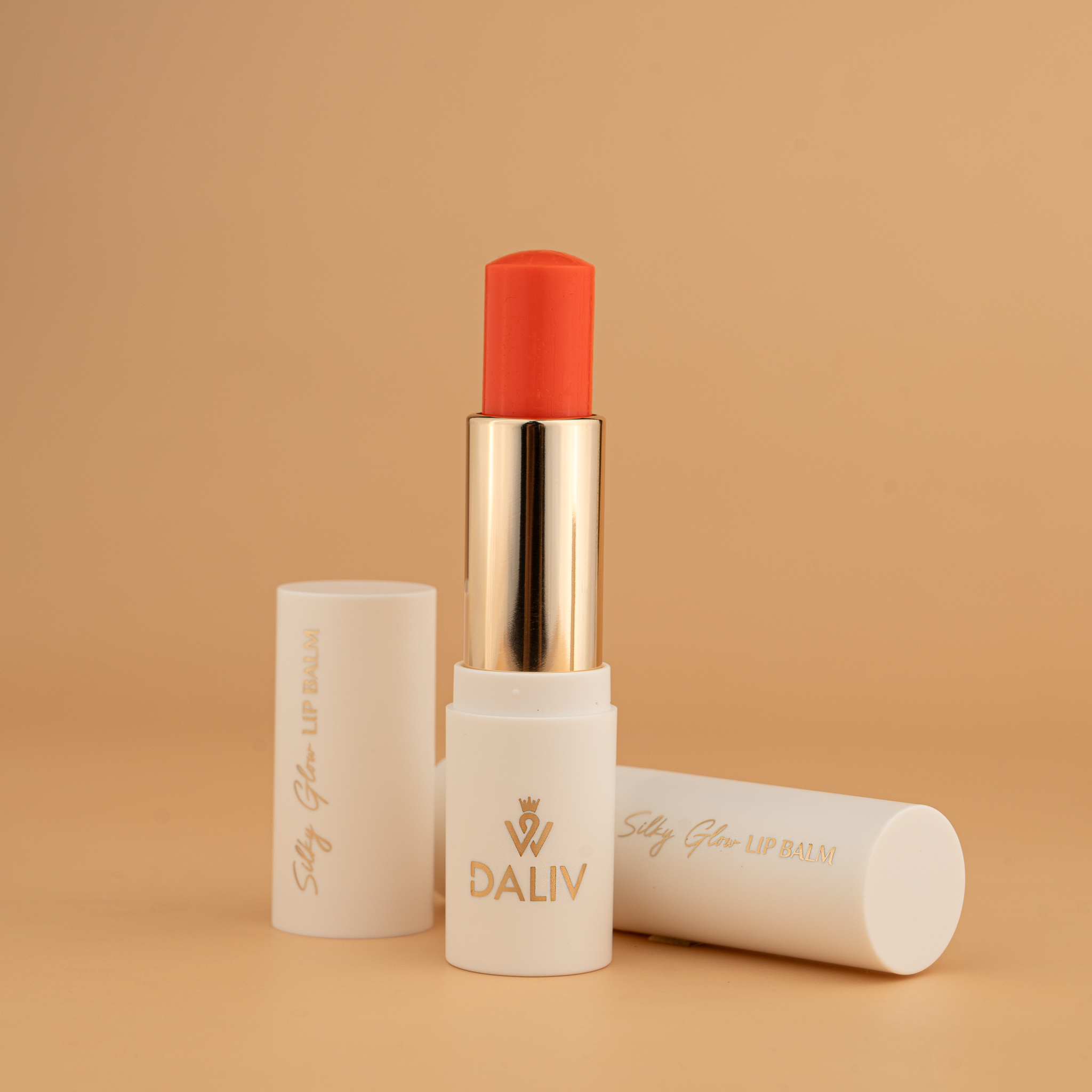 Son-duong-moi-Daliv-Silky-Glow-mau-cam-duong-am-lam-mem-moi-4-5g_Diliv-coral-3.jpg