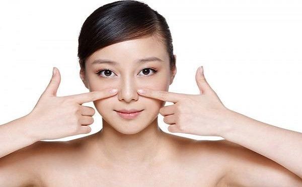 Giải thích vì sao bạn cần bổ sung các loại acid vào routine chăm sóc da mụn?
