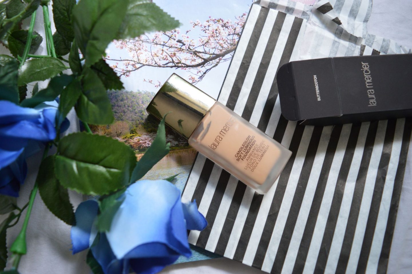 Laura Mercier Candleglow Soft Luminous Foundation