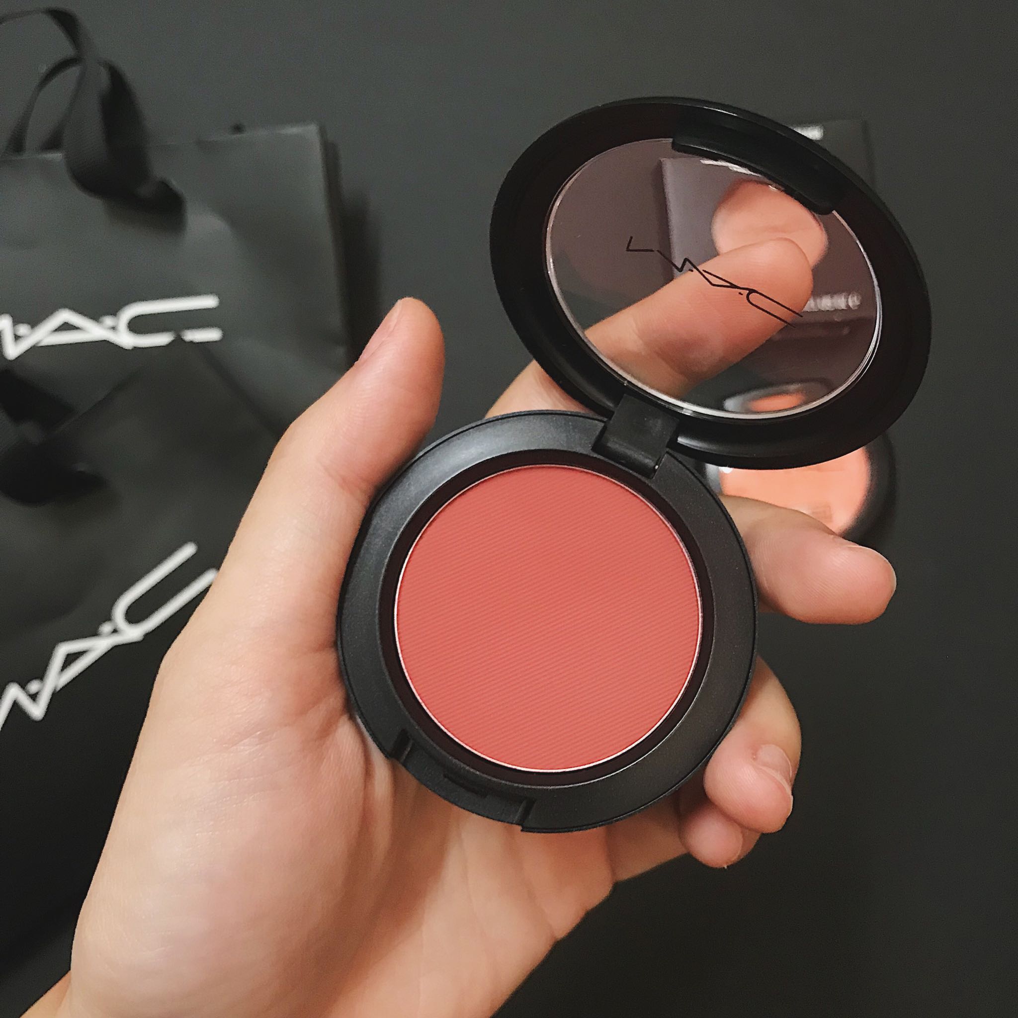 Phấn má M.A.C Powder Blush Burnt Pepper