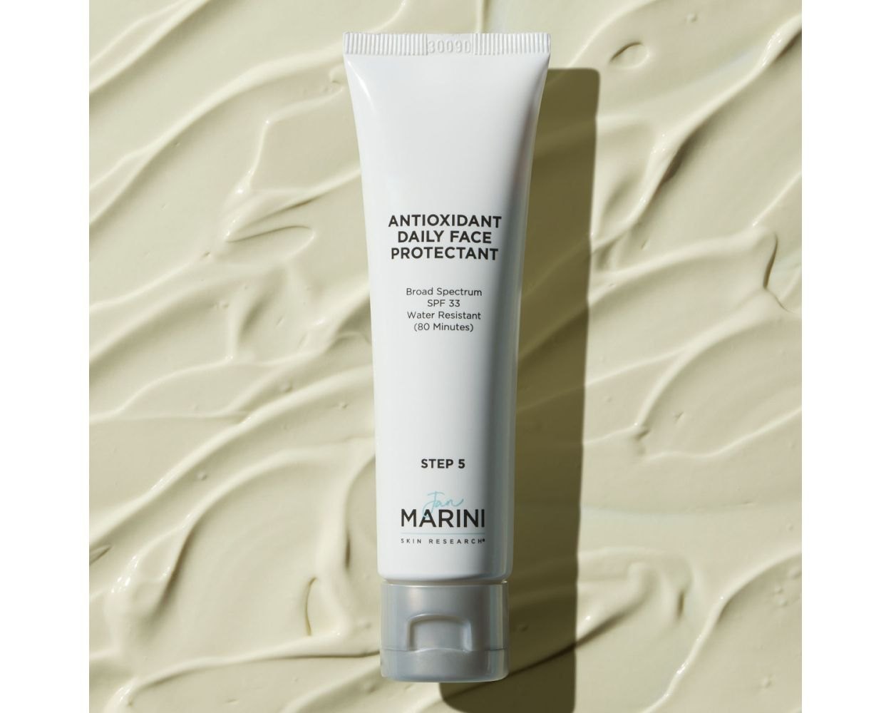 Kem chống nắng phổ rộng Jan Marini Antioxidant Daily Face Protectant SPF 33 59ml (R) (HSD: 7/27)