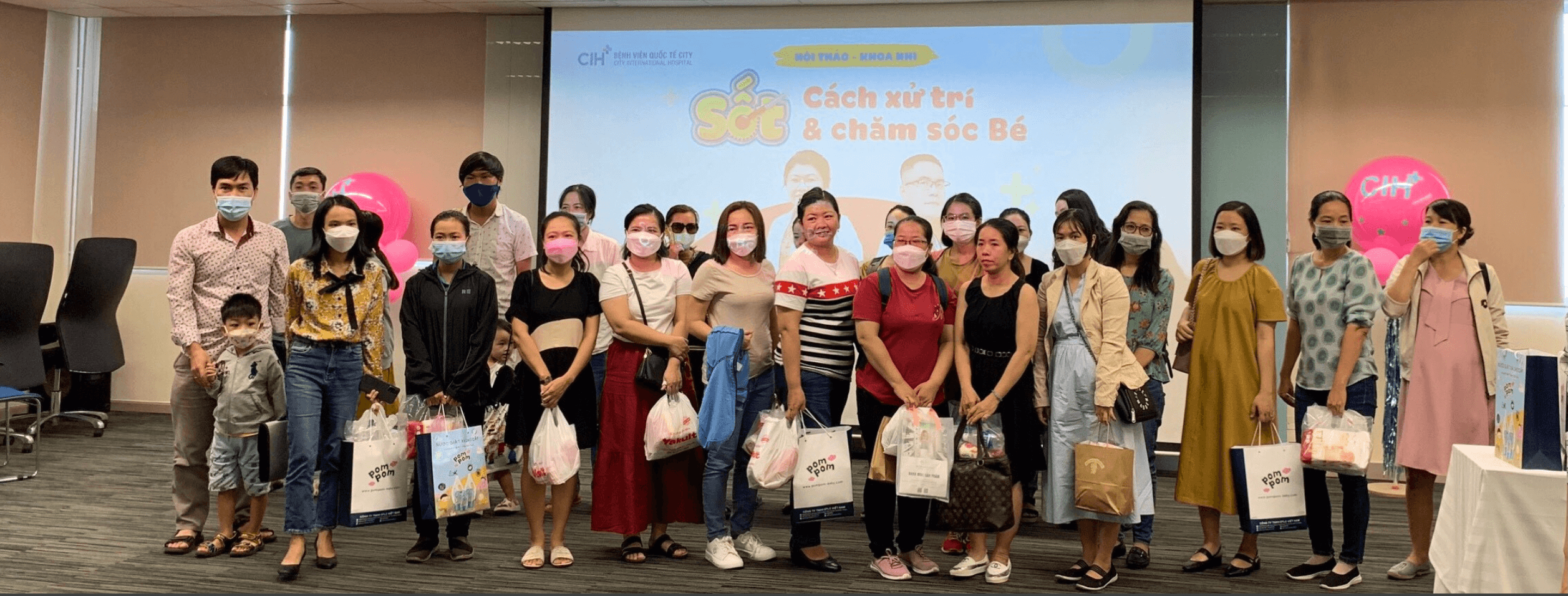 POM POM ĐỒNG HÀNH TẠI HỘI THẢO KHOA NHI “XỬ TRÍ VÀ CHĂM SÓC TRẺ BỊ SỐT” CỦA BỆNH VIÊN QUỐC TẾ CITY (CIH)