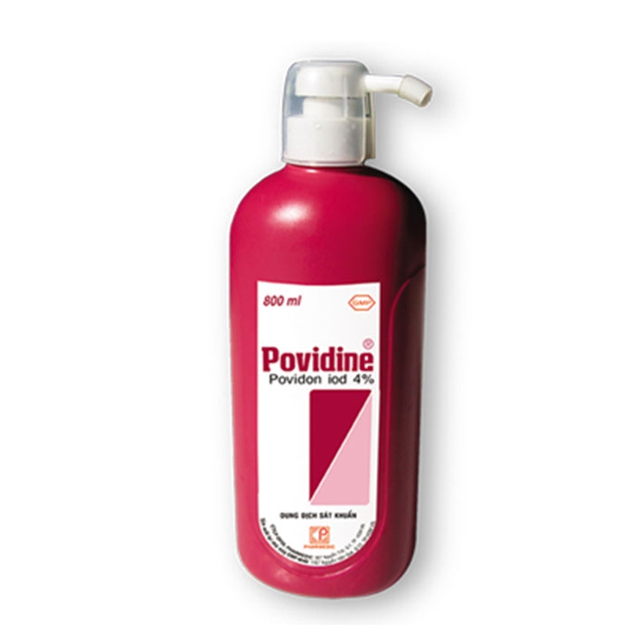 Dung dịch sát khuẩn Povidine 4% 800ml (đỏ,có vòi).jpg