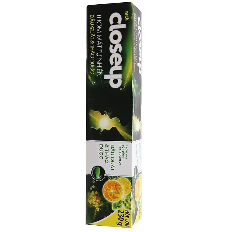 Kem Đánh Răng Closeup Dầu Quất & Thảo Dược 230g.jpg