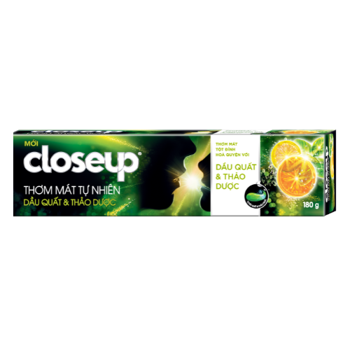 Kem đánh răng Close Up Dầu quất & Thảo dược 180g.png