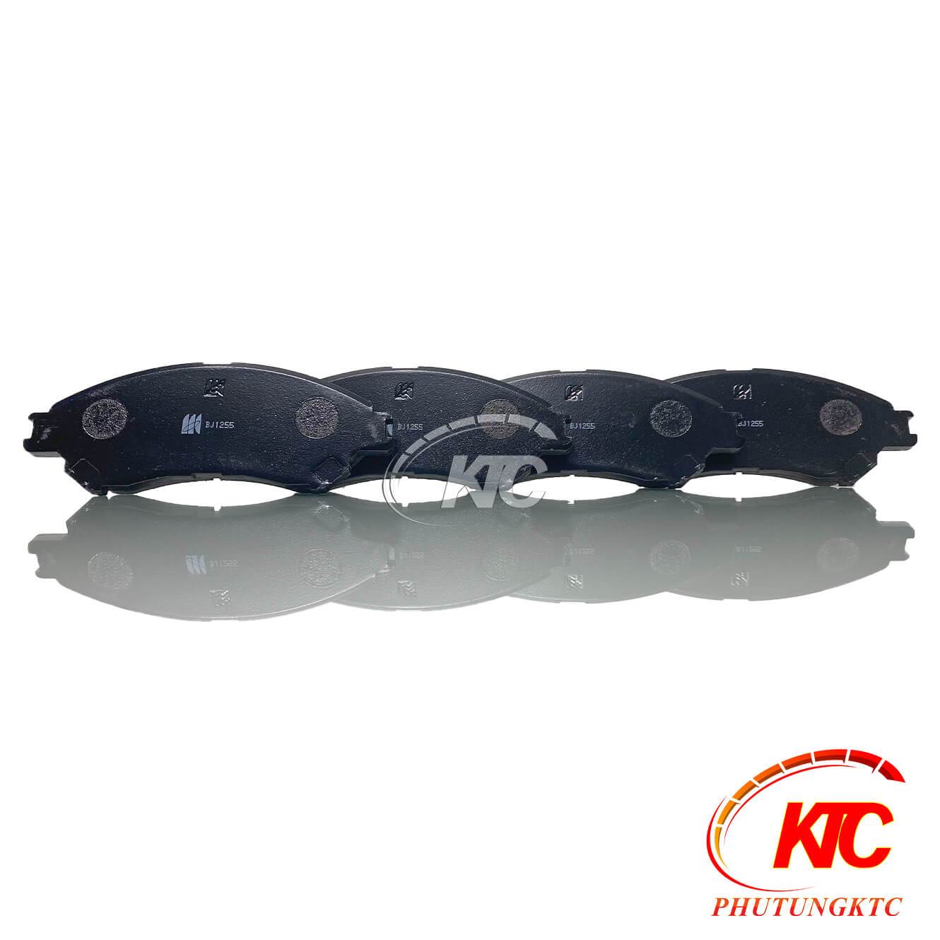 Bố thắng trước hàng MK, D9078