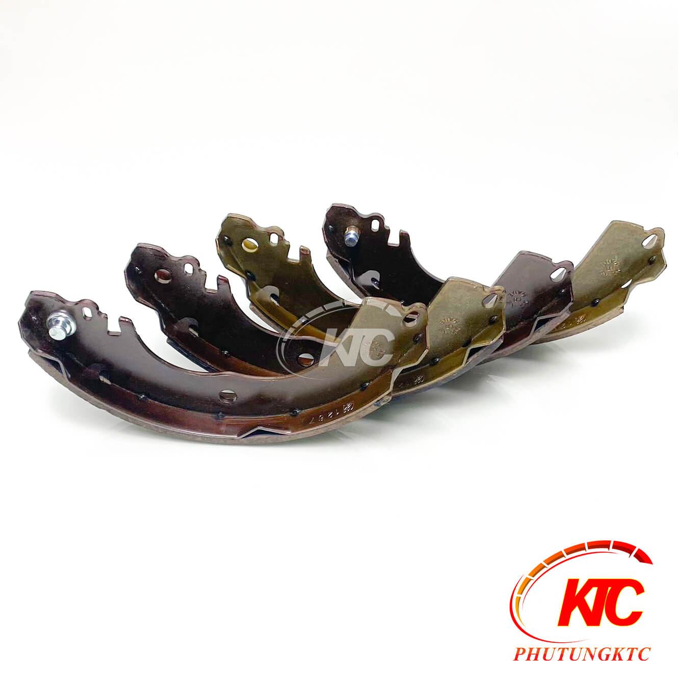 Bố thắng sau Attrage hiệu MK, K1267