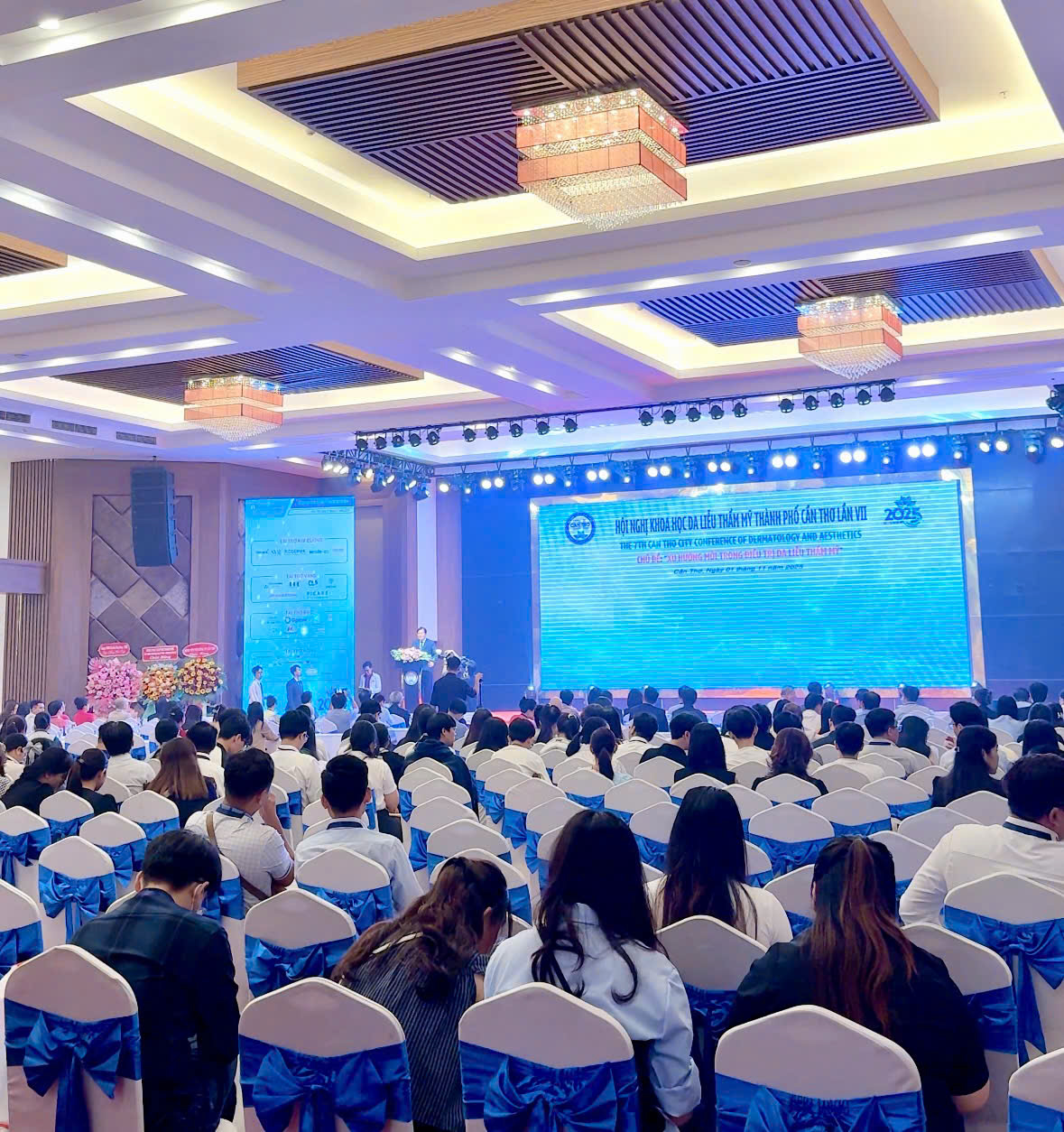 CHUC-MUNG-HOI-NGHI-KHOA-HOC-DA-LIEU-THAM-MY-THANH-PHO-CAN-THO-LAN-THU-VII-NAM-2025-THANH-CONG-TOT-DEP-_z7183121249570_b8e3bf245cf22172cd0d66a7293237e7.jpg