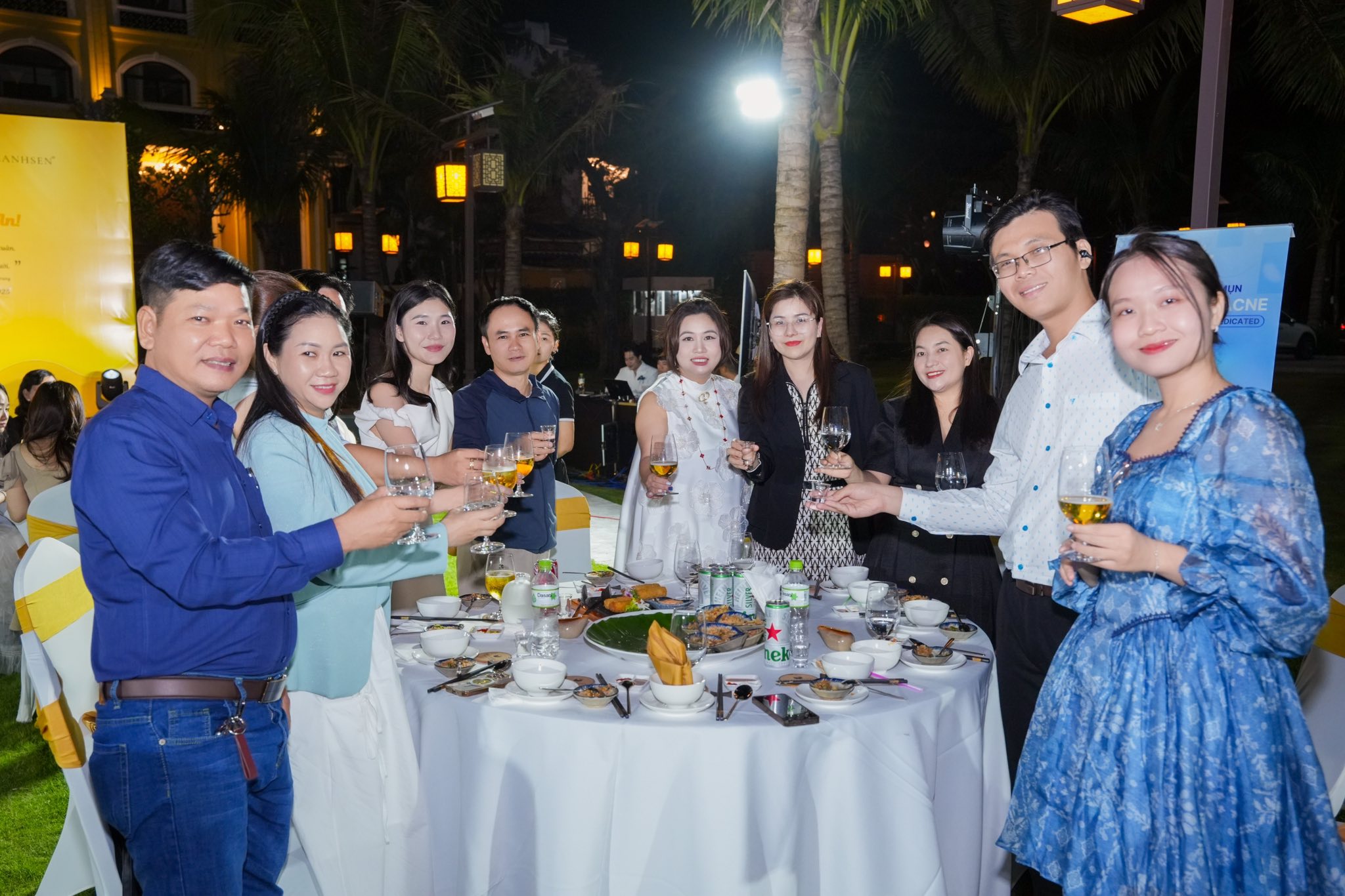 DEM-TIEC-THAN-MAT-CUNG-DUOC-MY-PHAM-SEN-VANG-TAI-NESTA-HOI-AN-RESORT-amp-SPA_587675323_1478169997647712_81467595221905031_n.jpg
