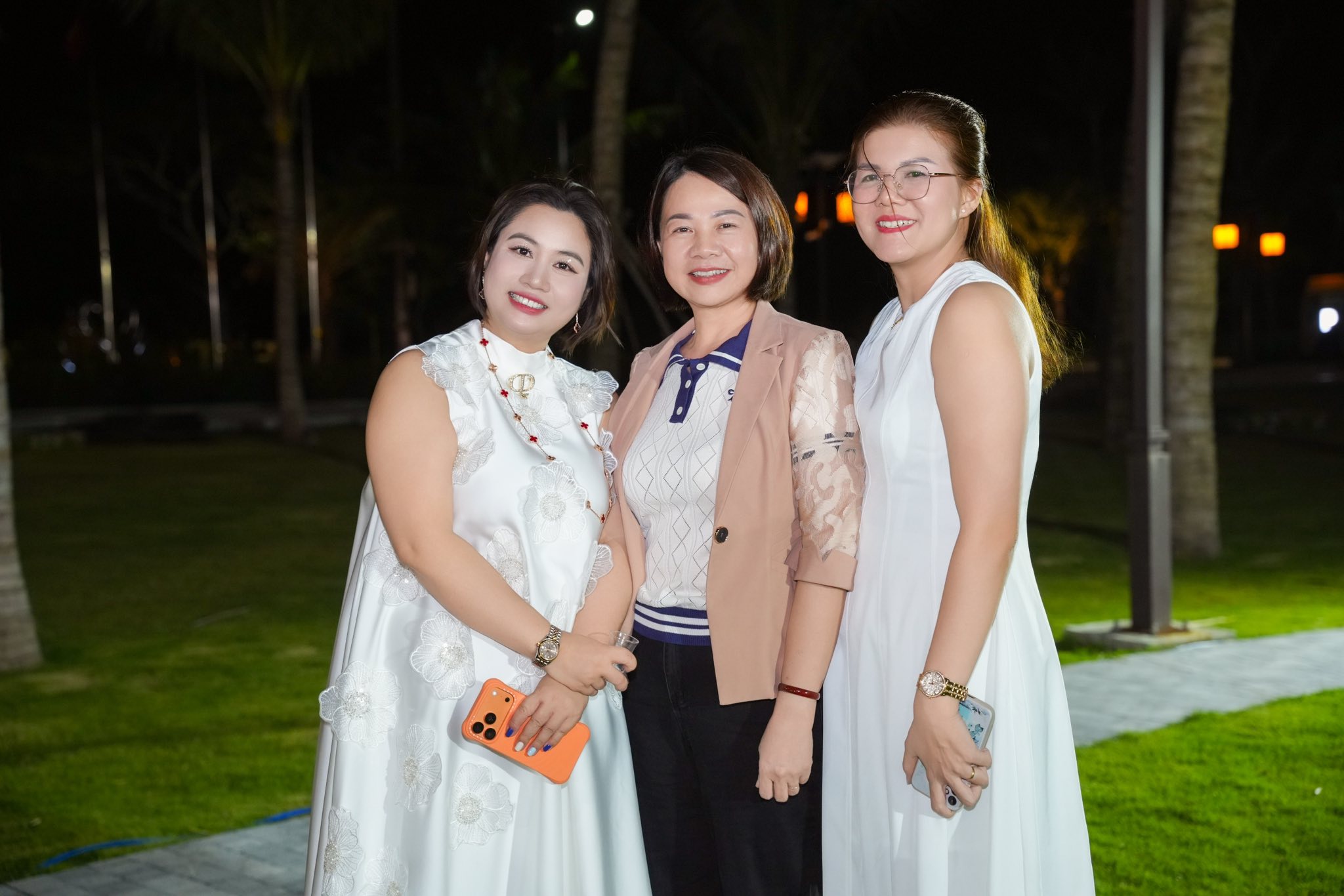 DEM-TIEC-THAN-MAT-CUNG-DUOC-MY-PHAM-SEN-VANG-TAI-NESTA-HOI-AN-RESORT-amp-SPA_587917649_1478169984314380_8385516040493231668_n.jpg