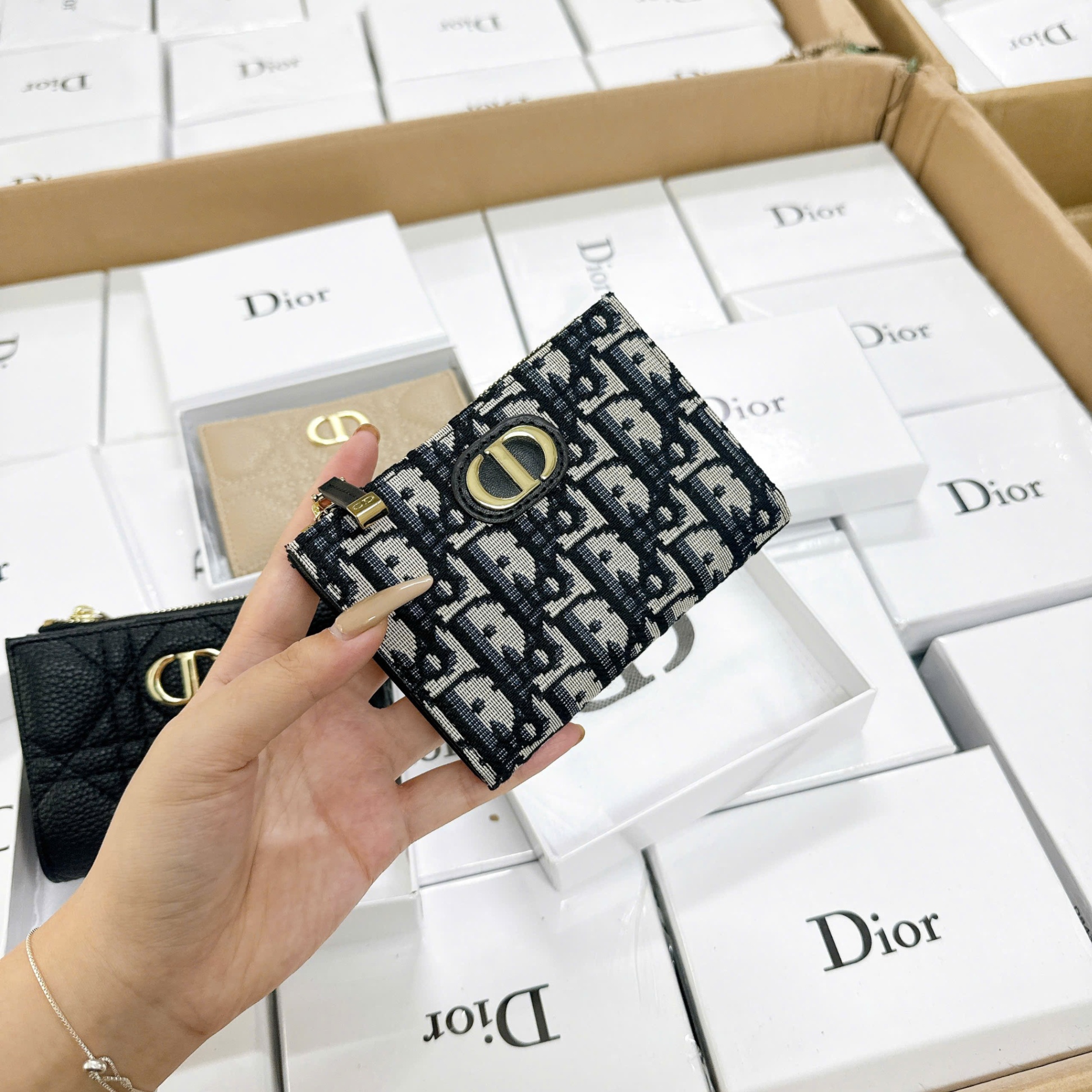 D8437# Ví Dior ngắn fullbox