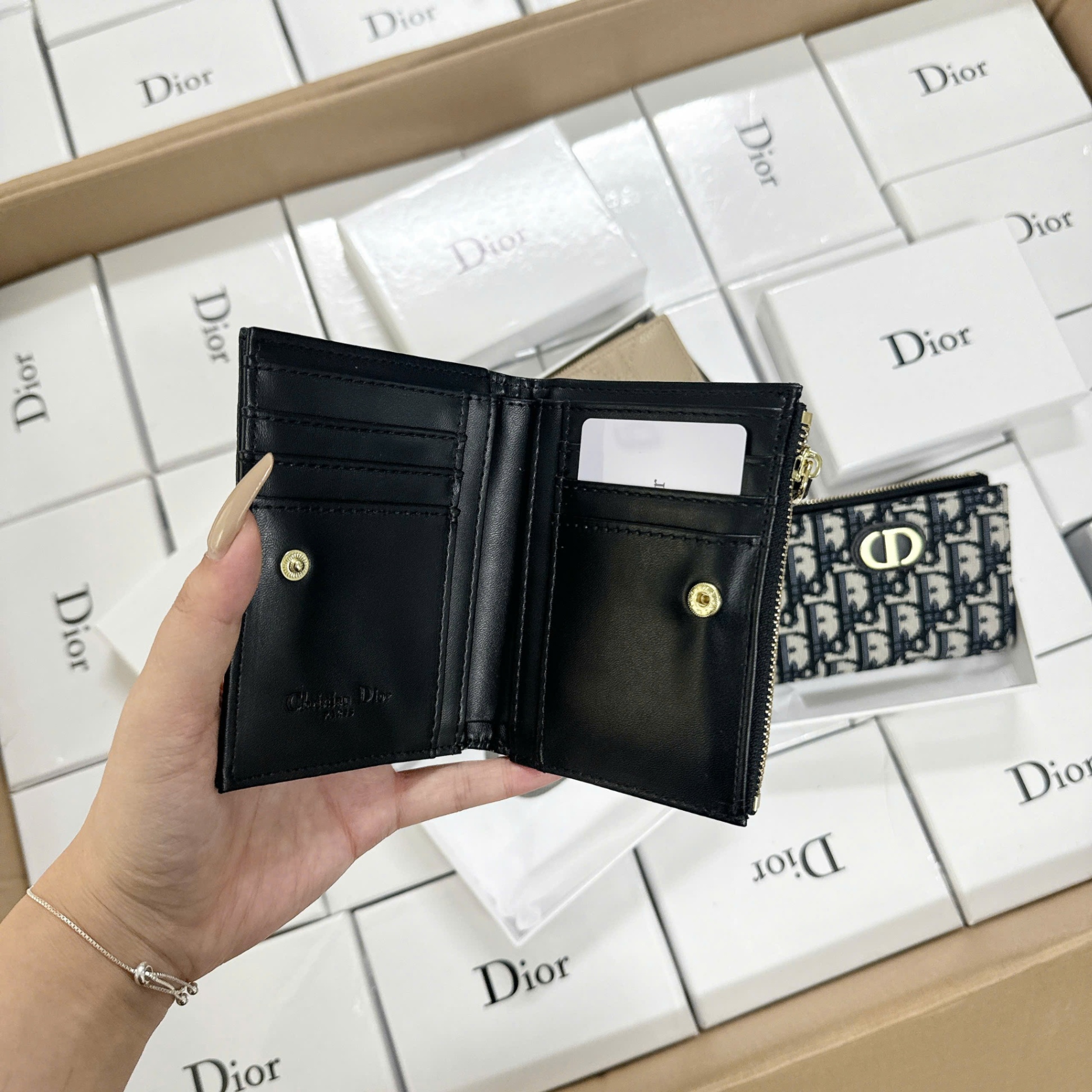 D8437# Ví Dior ngắn fullbox