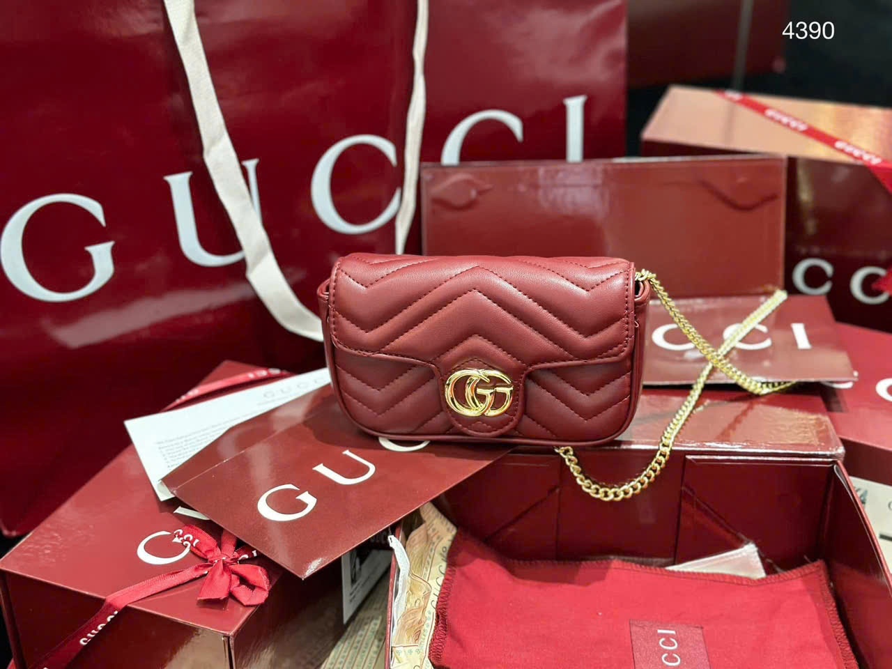 476433# Túi Gucci mini SPV box nam châm