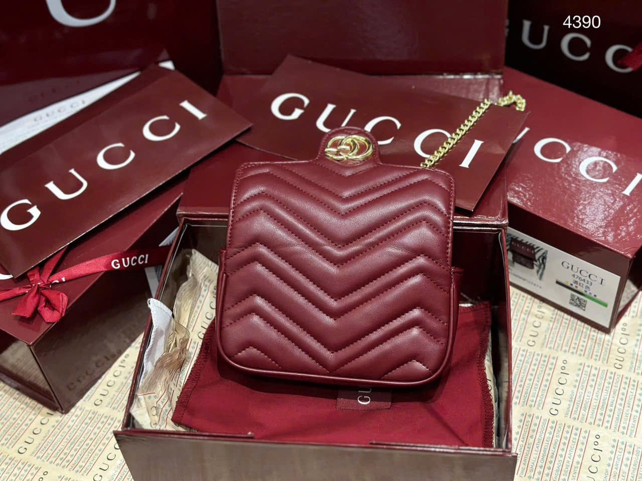 476433# Túi Gucci mini SPV box nam châm