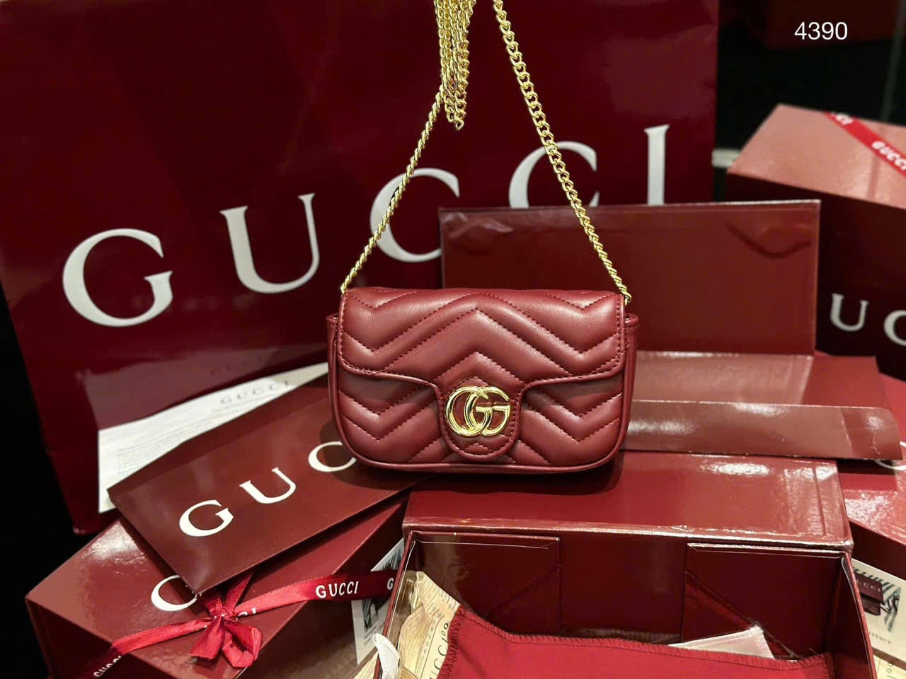 476433# Túi Gucci mini SPV box nam châm