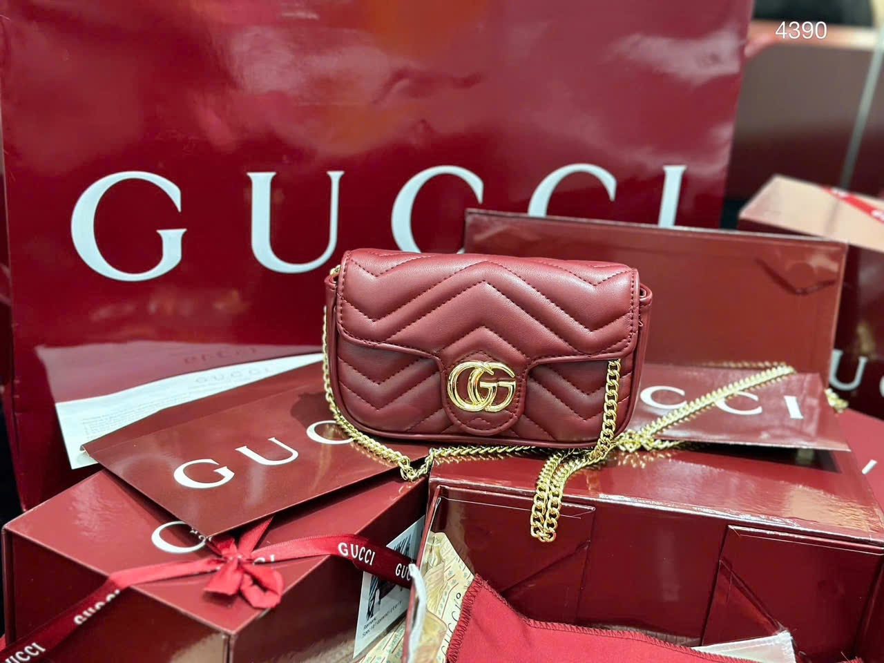 476433# Túi Gucci mini SPV box nam châm