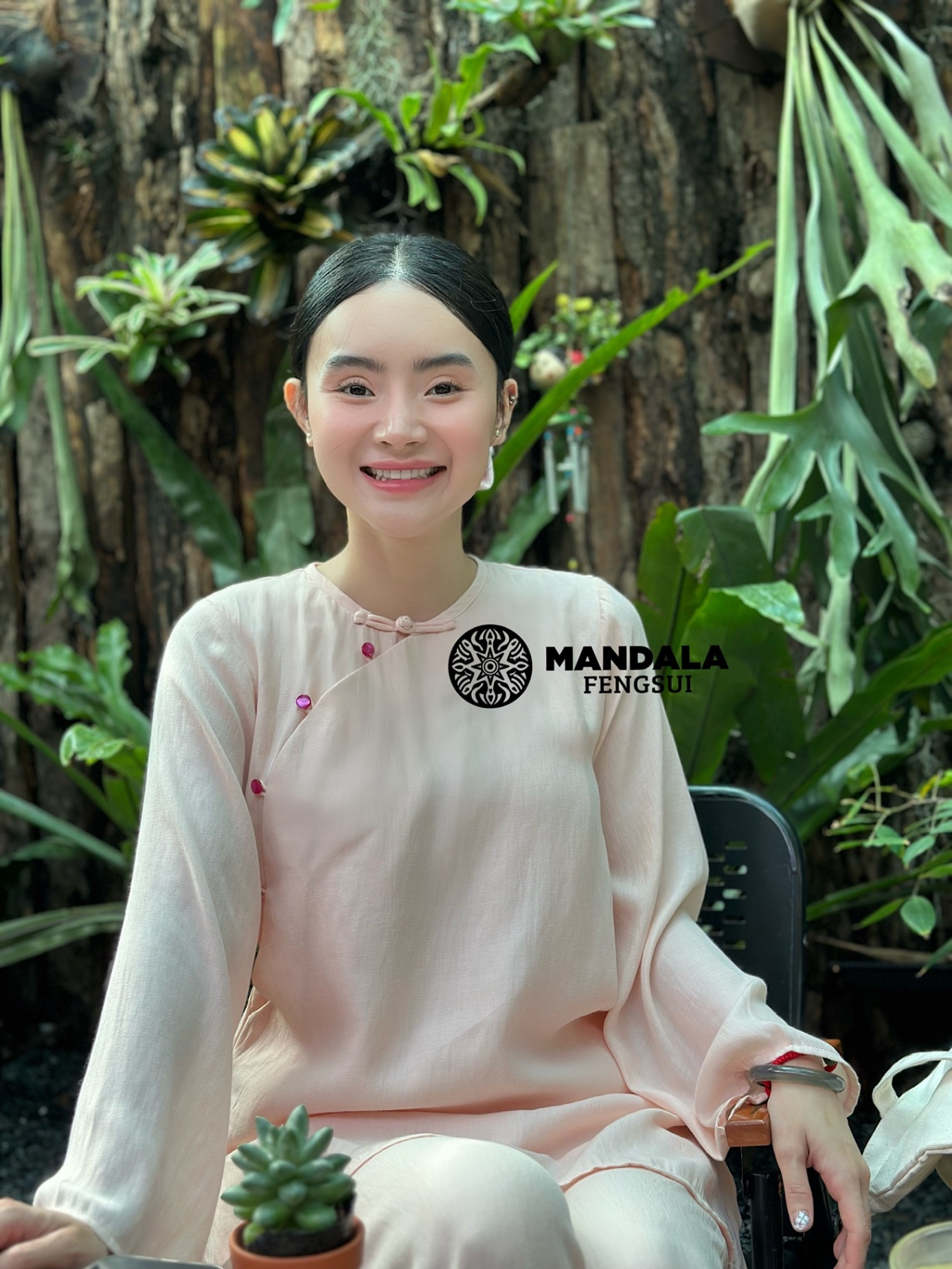 Trang Phục Ngân Từ