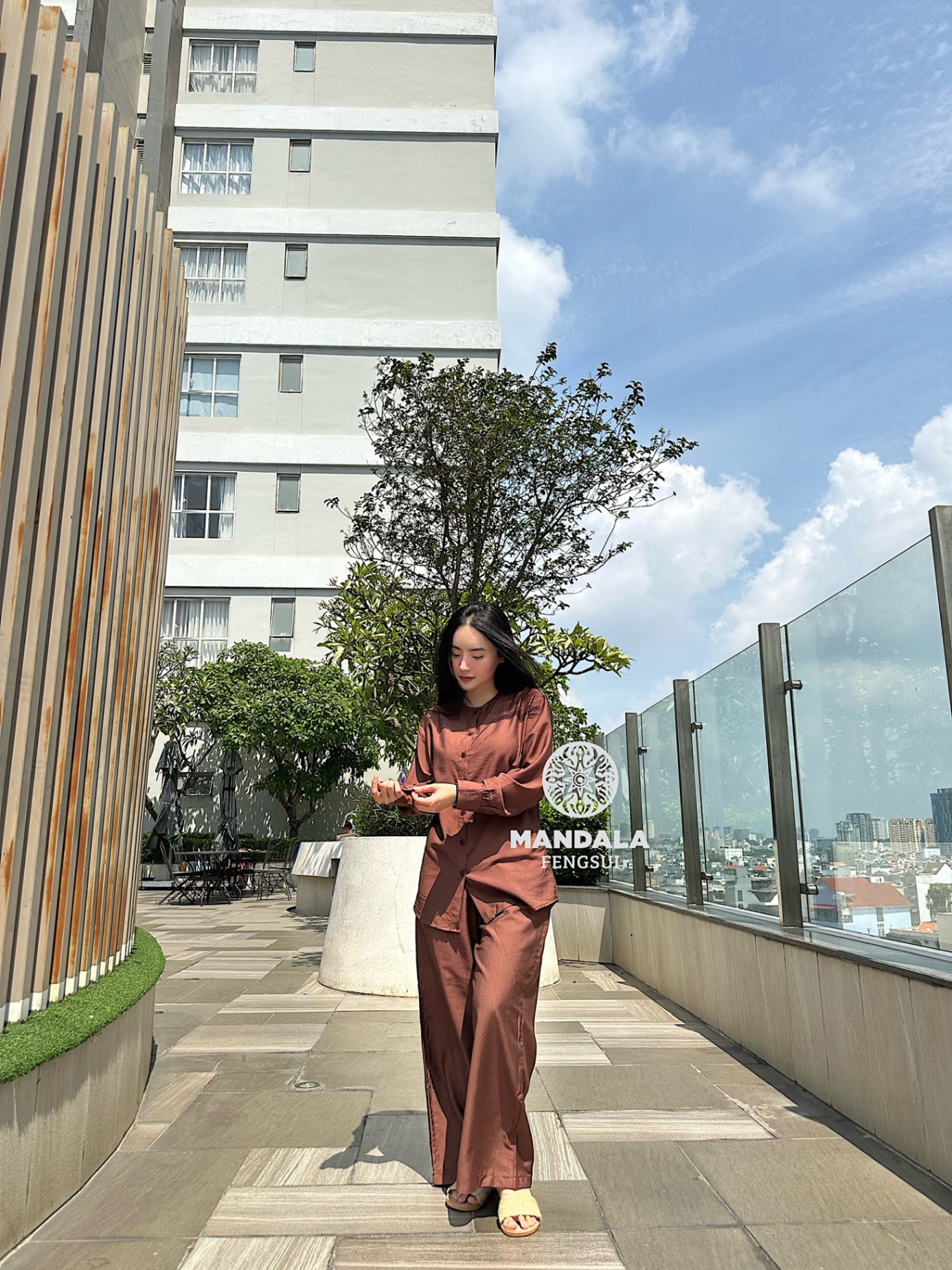 Trang Phục Hoàng Trà - Nâu đất