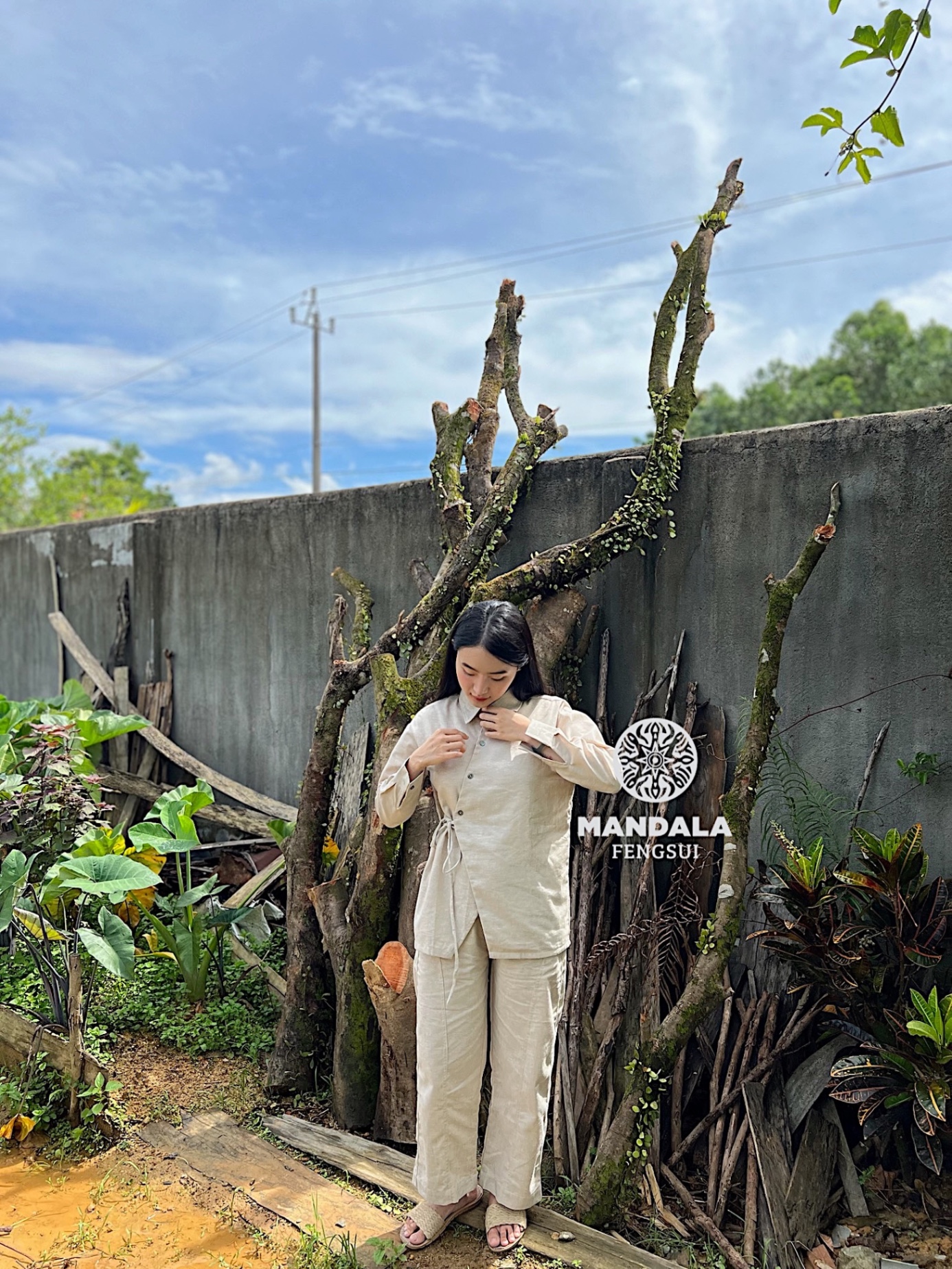 Trang phục Chi Mai