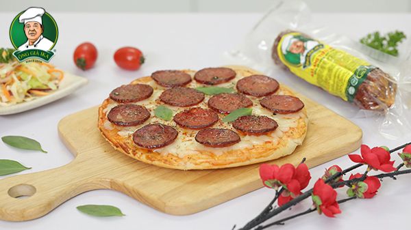 [Vào bếp ngày Tết cùng Ông già Ika] Pizza Salami Tiêu đỏ siêu hấp dẫn chiêu đãi cả nhà