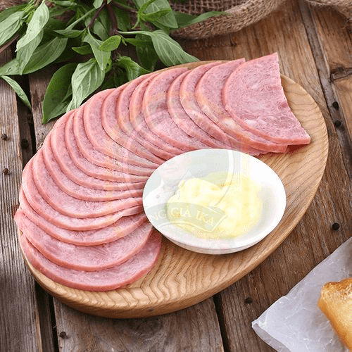 Jambon Ông già IKA cho món bánh mì kẹp thịt nguội ngon “ngất ngây”