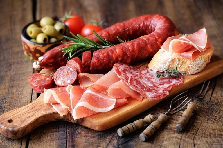 Ăn salami rất tốt cho sức khỏe, tuy nhiên   chỉ nên sử dụng với liều lượng vừa đủ cho một ngày