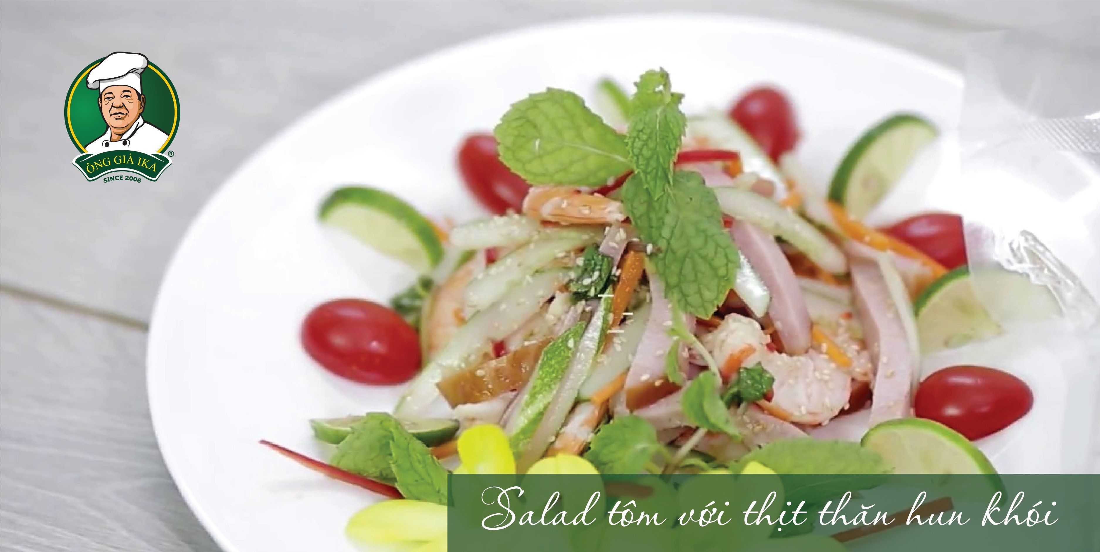 Salad tôm thịt thăn hun khói sau khi hoàn thành