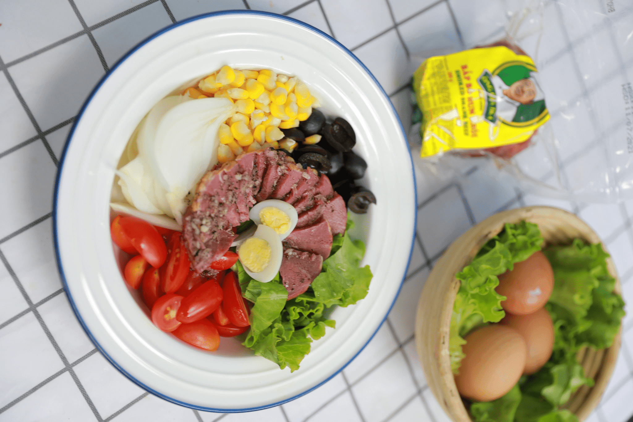 Salad bắp bò hun khói sau khi hoàn thành