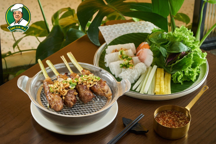 Le-30-4-1-5-nau-mon-gi-Goi-y-4-mon-ngon-hap-dan-cho-bua-tiec-nha-ban-1.png