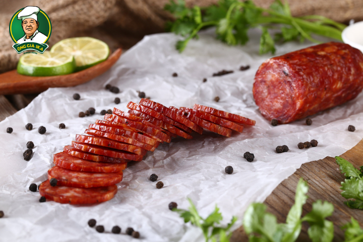 Salami-an-nhu-the-nao-ngon-nhat-Goi-y-cac-mon-an-ket-hop-voi-Salami-hap-dan-5.png