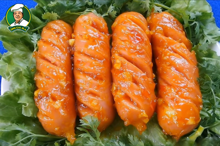 Xuc-xich-lam-mon-gi-ngon-an-com-Tong-hop-4-mon-an-ngon-tu-xuc-xich-sieu-ngon-sieu-hap-dan-2.png